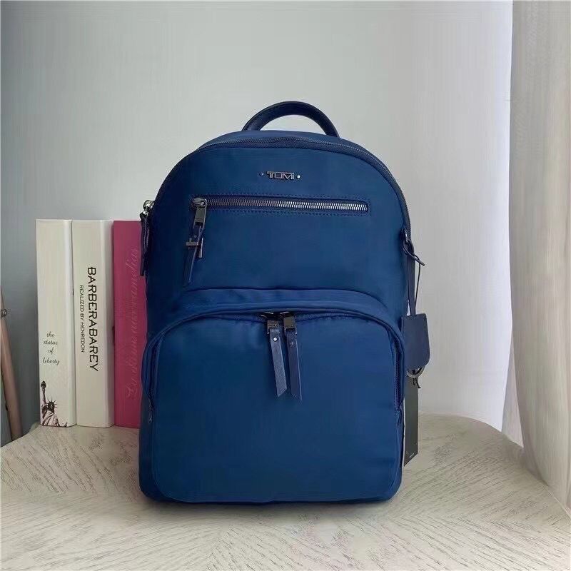 Tumi 196302 top
