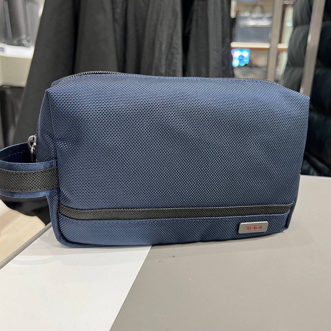 Tumi new arrivals medium kit