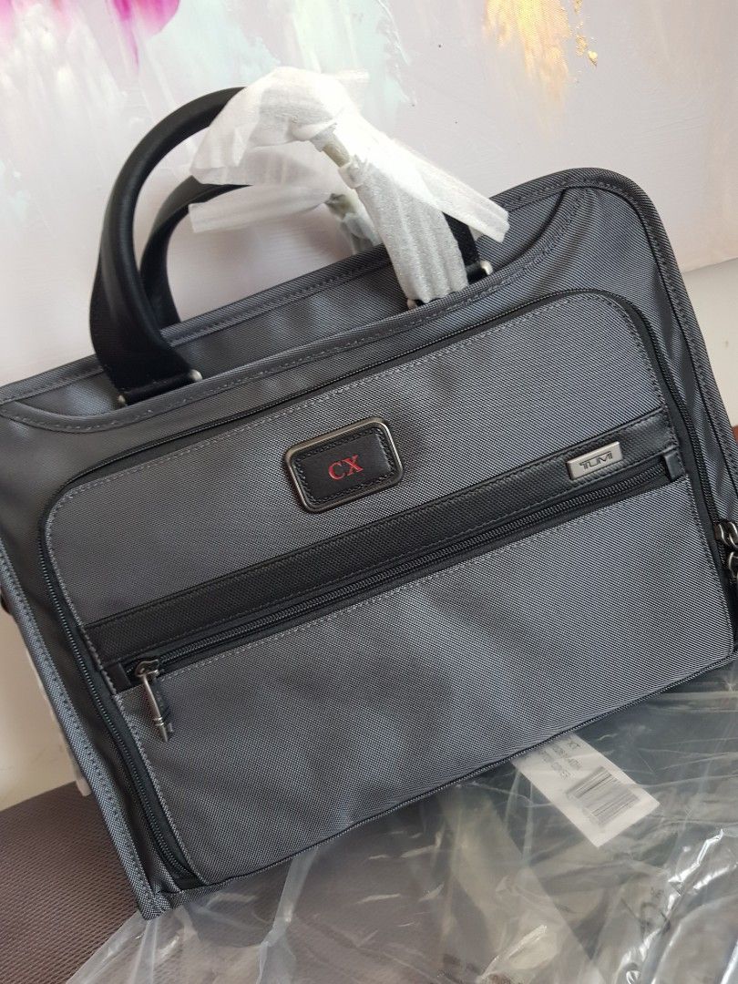 TUMI Original Briefcase Shoulder Bag, Men's Fashion, Bags, Briefcases