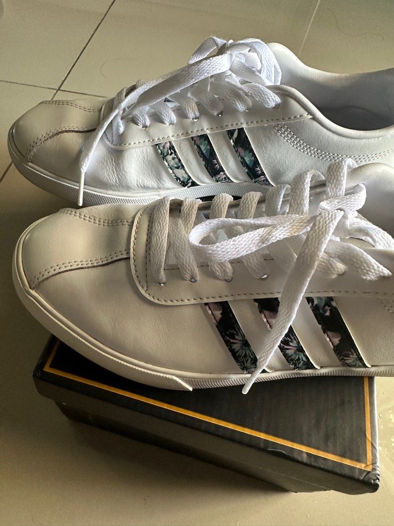 Adidas white courtset floral stripe trainers deals