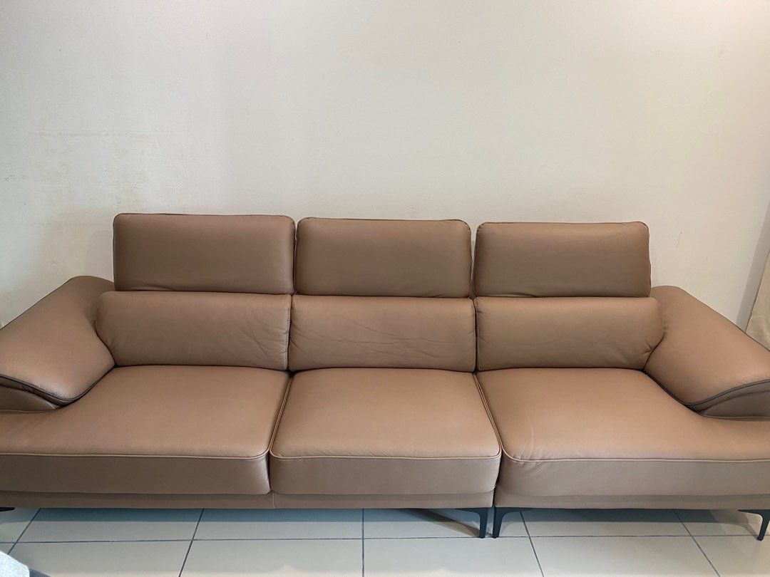 (Under warranty) 4 seater Leather sofa (6 months used only), Furniture