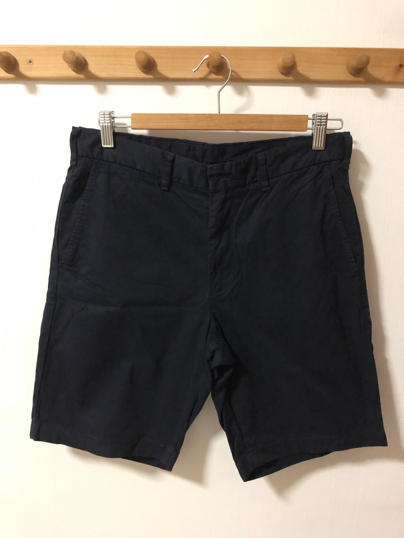 Uniqlo Bermuda/shorts, Men's Fashion, Bottoms, Shorts on Carousell