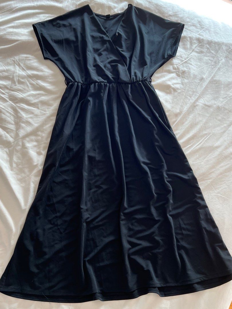 Uniqlo Black Maxi Dress, Women'S Fashion, Dresses & Sets, Dresses On  Carousell
