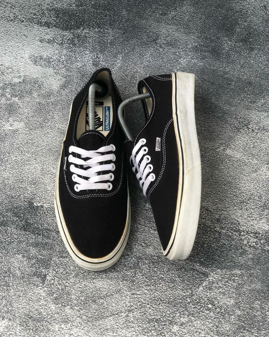 Vans authentic ultracush hotsell
