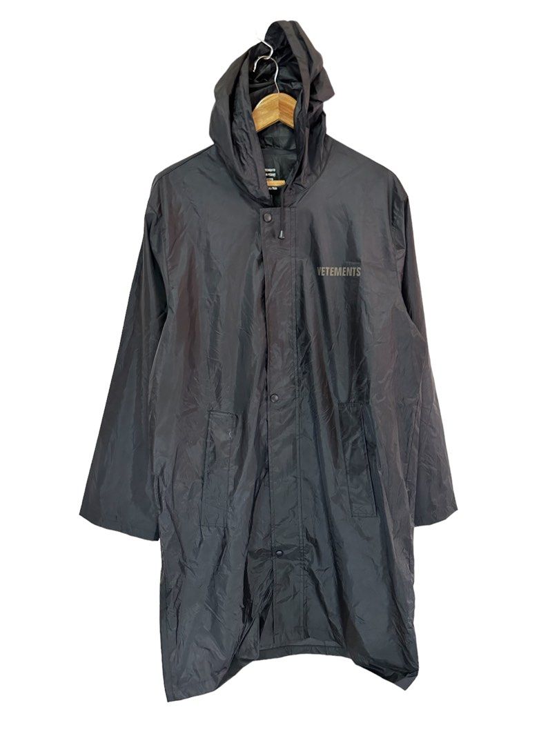 Vetements raincoat black top