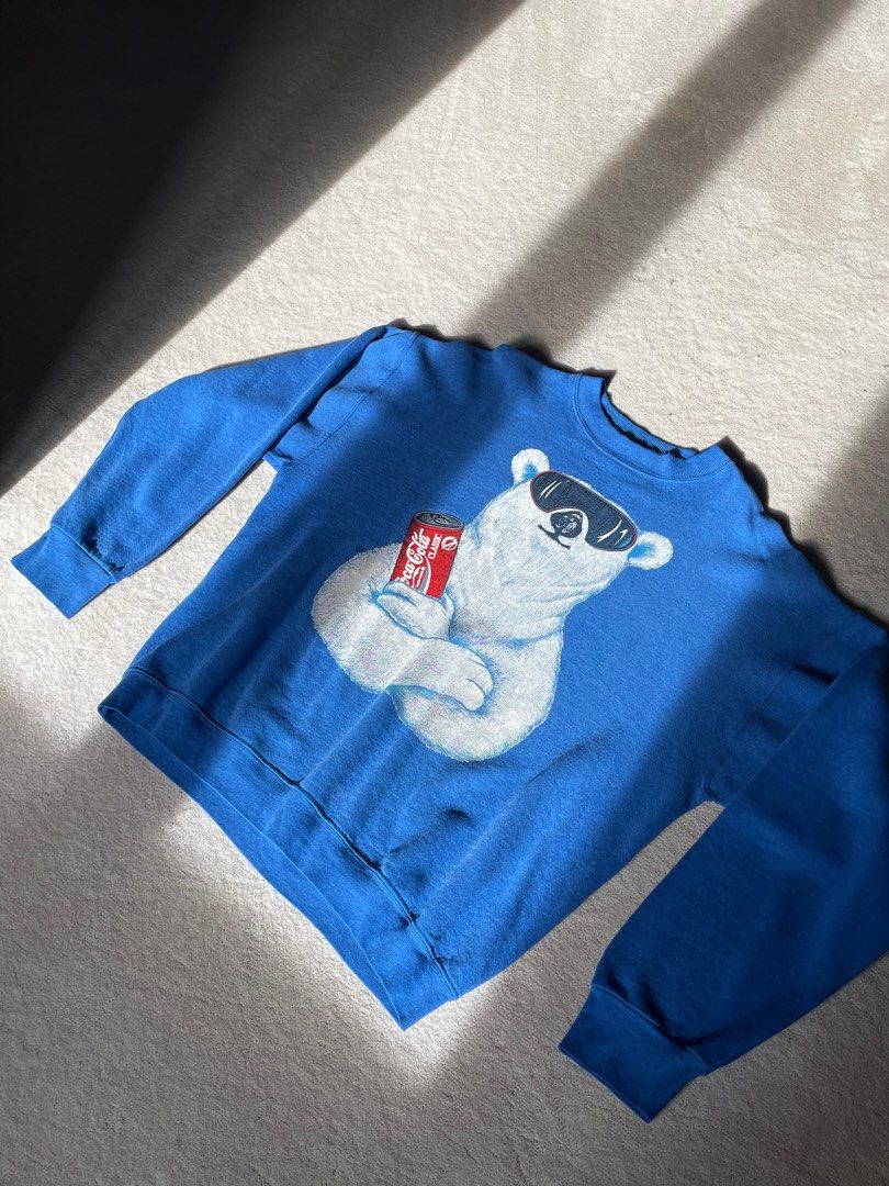 VINTAGE COCA COLA POLAR BEAR SWEATER Men s Fashion Coats