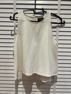 (Category: ) located in . Submitted by preloved__bytorii (Listing ID 1230657909, Image 1). Description: .