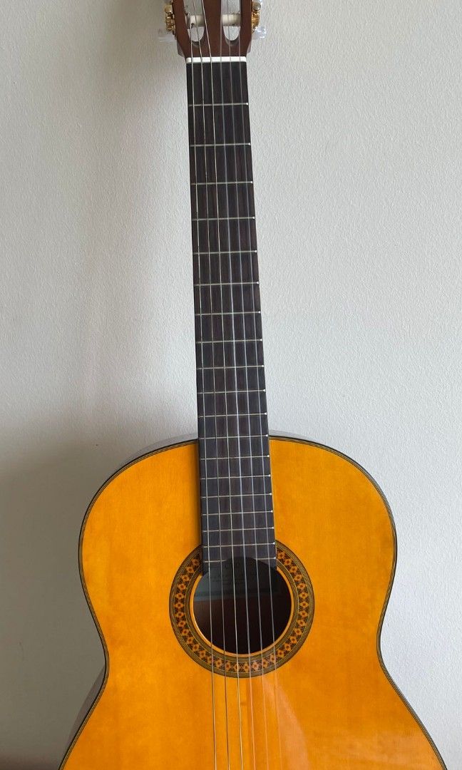 Yamaha g230 clearance classical guitar
