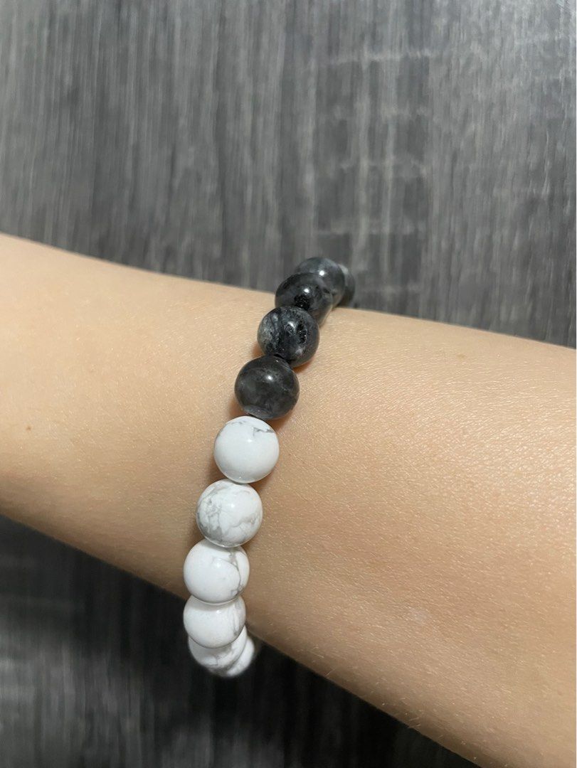 Yin Yang White Turquoise and Labradorite Beads Bracelet Women s