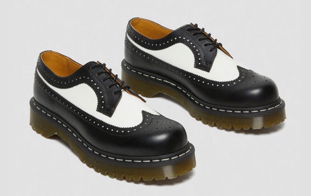 Dr. Martens 3989 BEX SMOOTH LEATHER BROGUE SHOES