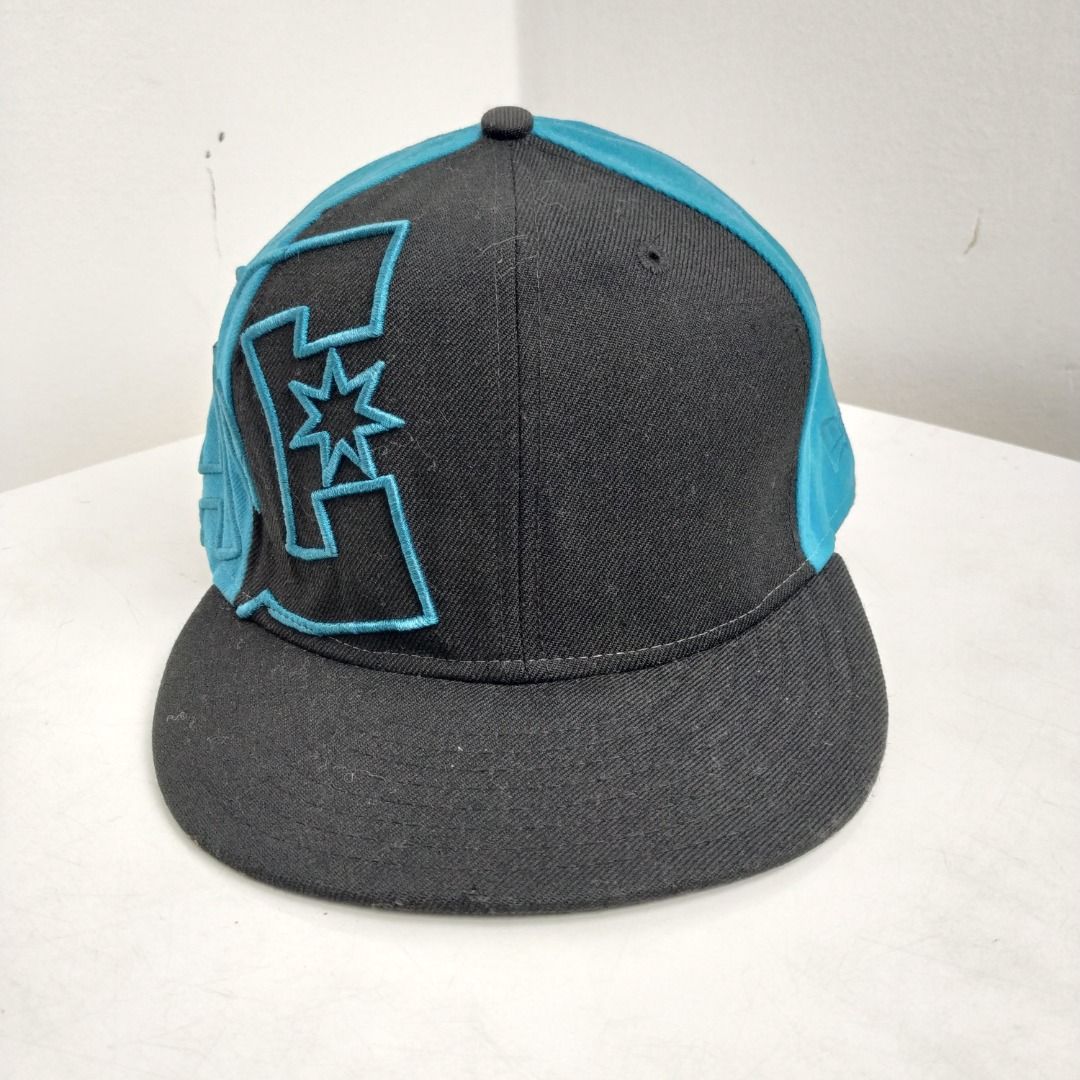 RAYA SALE NEW ERA DC SKATE SKATEBOARD TWO TONE BIG LOGO FITTED CAP TOPI MOTOR RACING BLUE BLACK FULLCAP SIZE 7 1 2 BICYLCE BMX MOTORCROSS SKATE