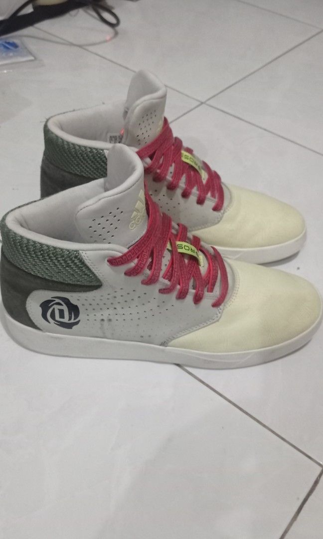 Adidas Derick Rose Lakeshore “Year of The Goat”, Fesyen Pria