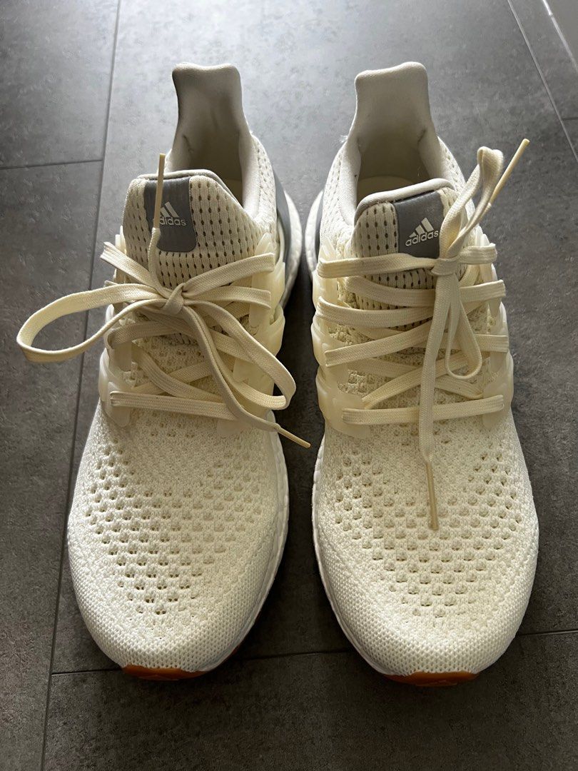 Triple off clearance white ultra boost