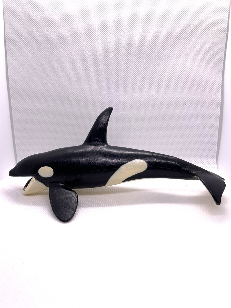 Animal Figurine - Killer Whale, Hobbies & Toys, Toys & Games on Carousell