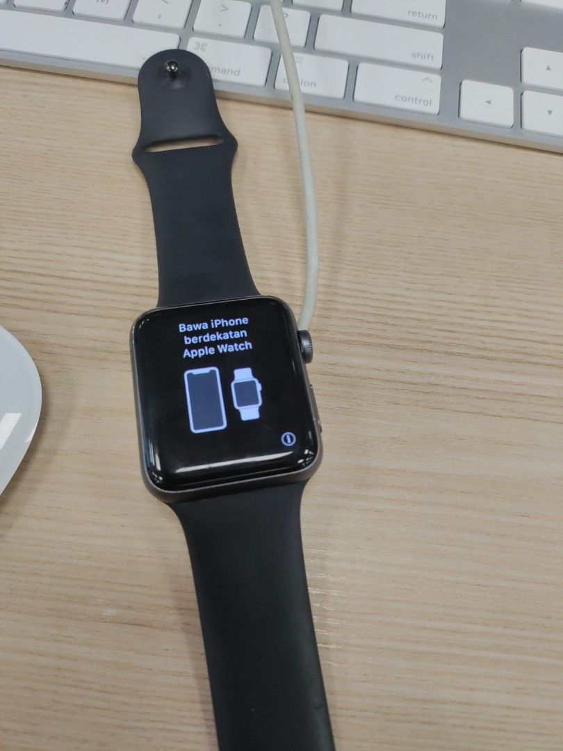 Watch iphone hotsell series 3