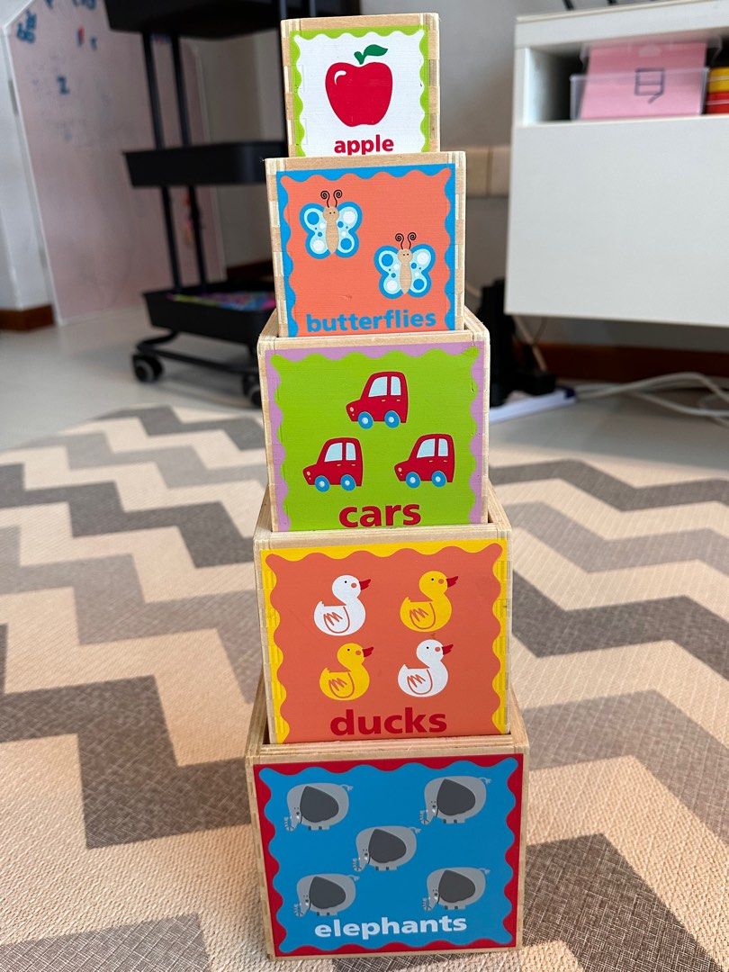 Hape Pyramid of Play