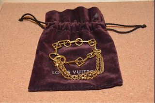 (Category: ) located in . Submitted by chloe_luxuries (Listing ID 1230866675, Image 1). Description: .