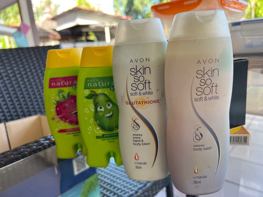 Avon body wash and lotion, Beauty & Personal Care, Bath & Body, Bath on