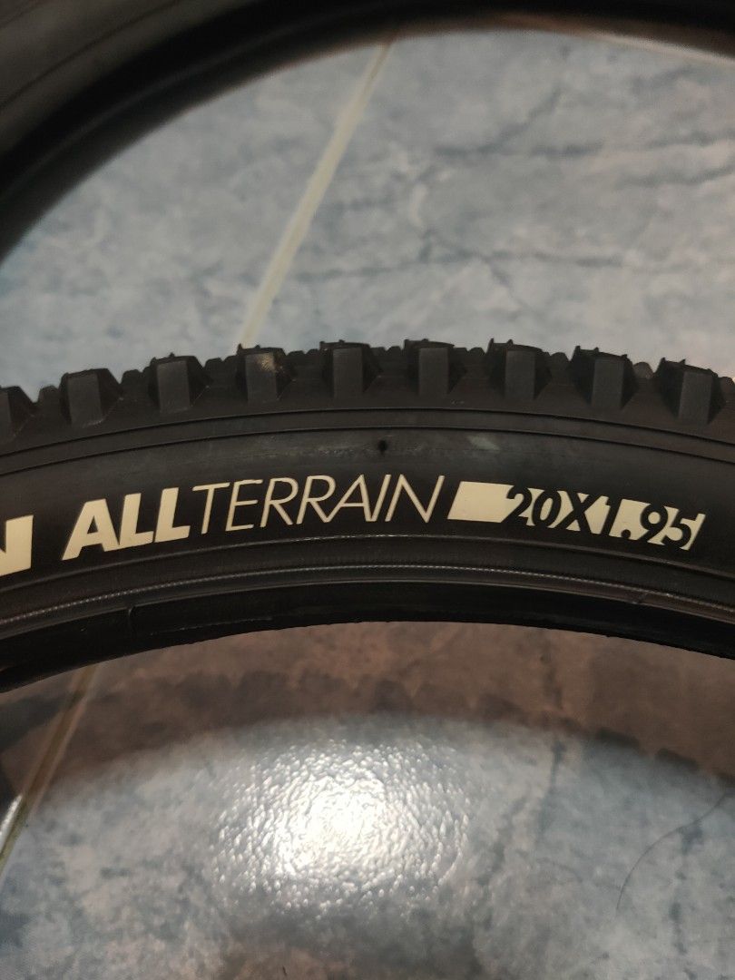 Btwin 27.5 tyres deals