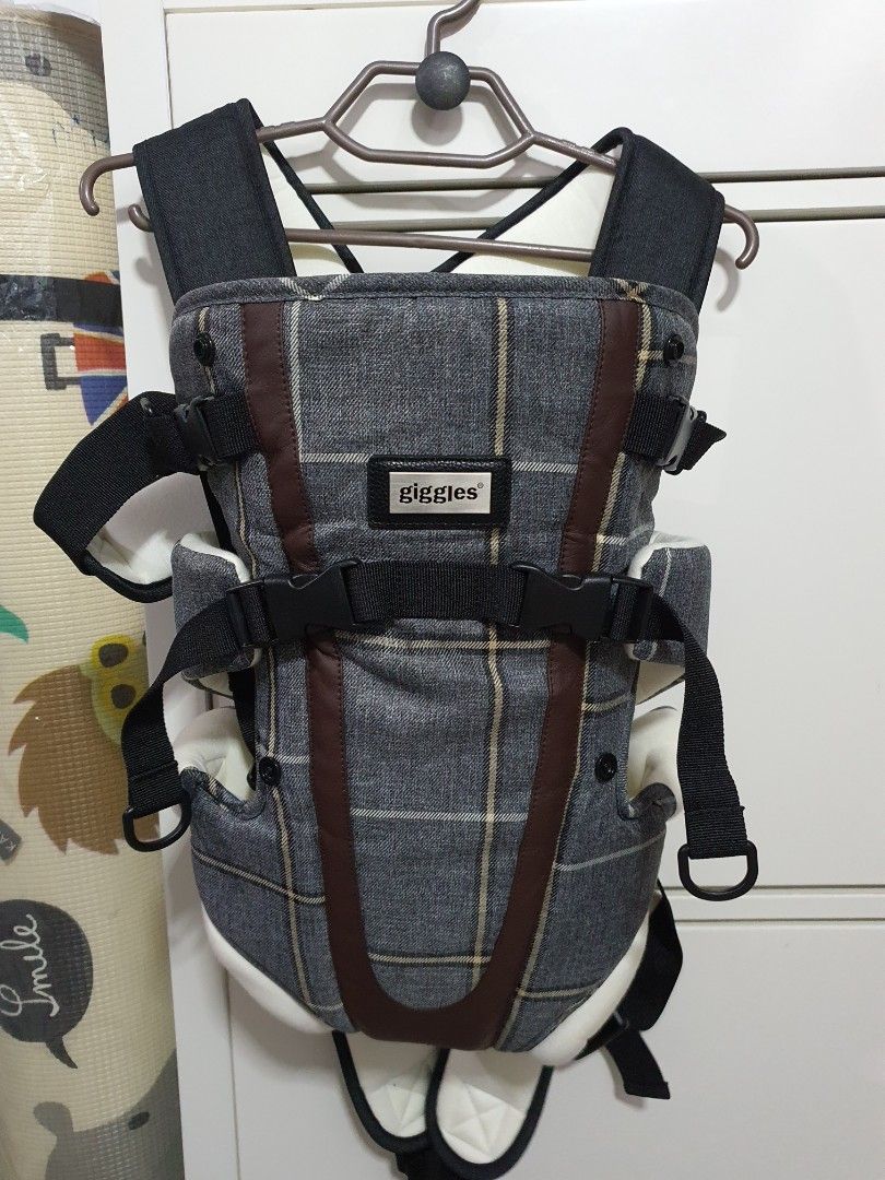 Giggles cheap baby carrier