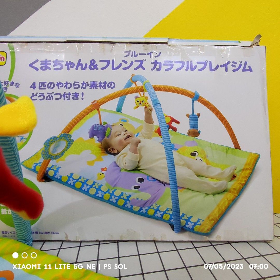 Bruin shop play mat