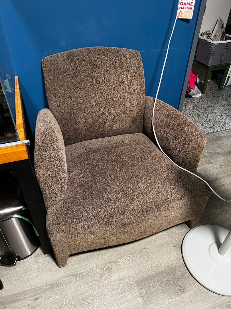 Single store big chair