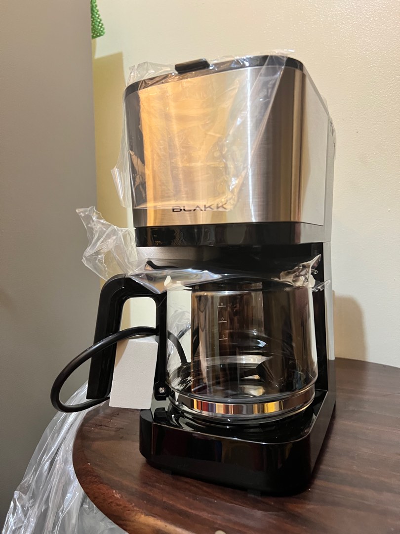 Blakk top coffee maker