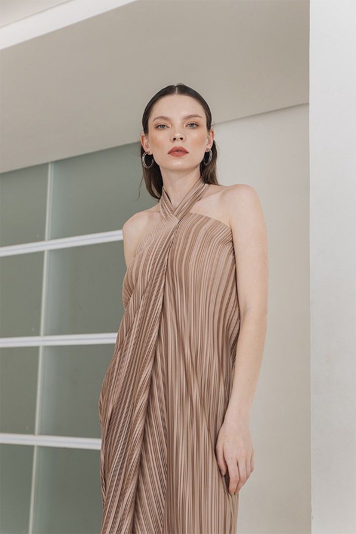 claude pleated dress Claude burgundy red pleated petal origami midi dress wedding guest cny, Women's Fashion, Dresses & Sets, Dresses on Carousell