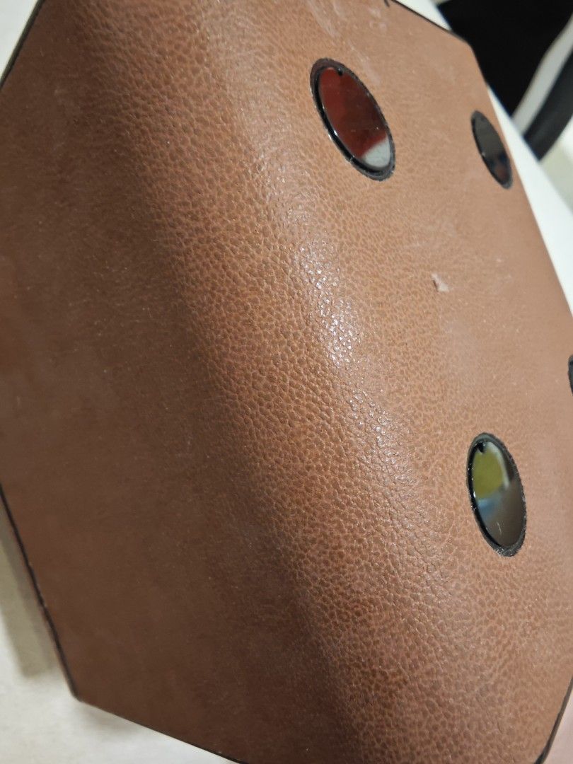 Boxy watch winder, Men's Fashion, Watches & Accessories, Accessory