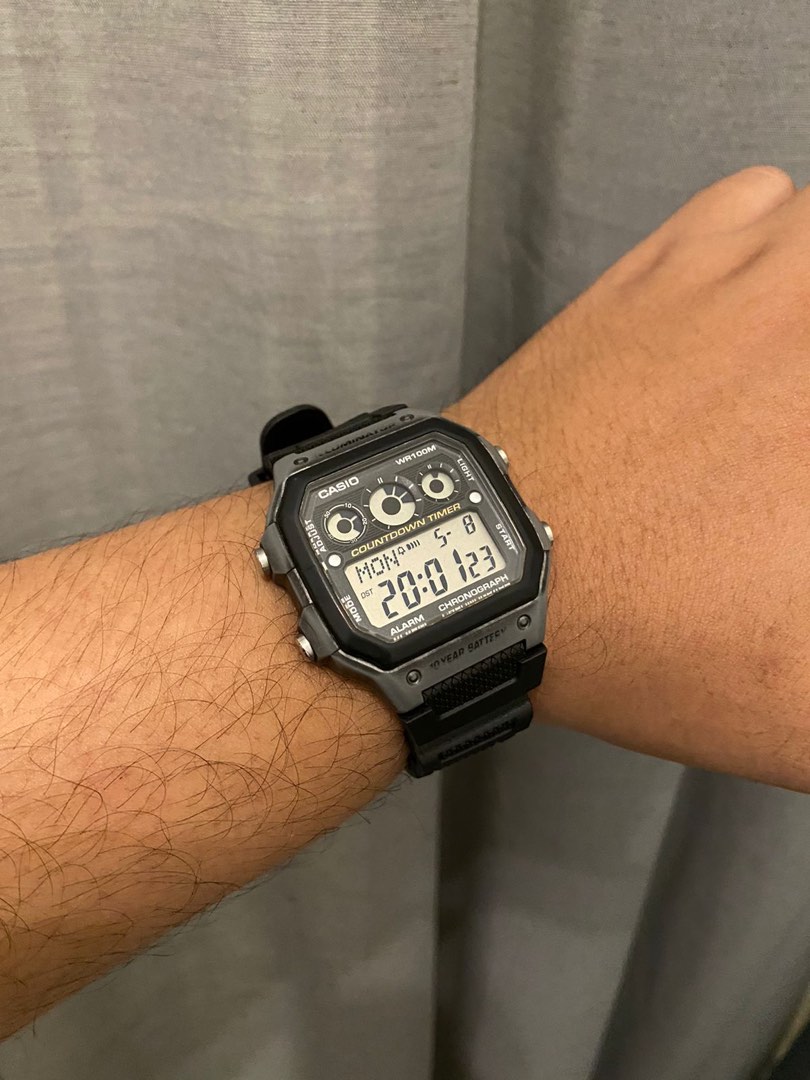 新品✨カシオ CASIO スタンダード 腕時計 AE-1300WH-8A - 時計