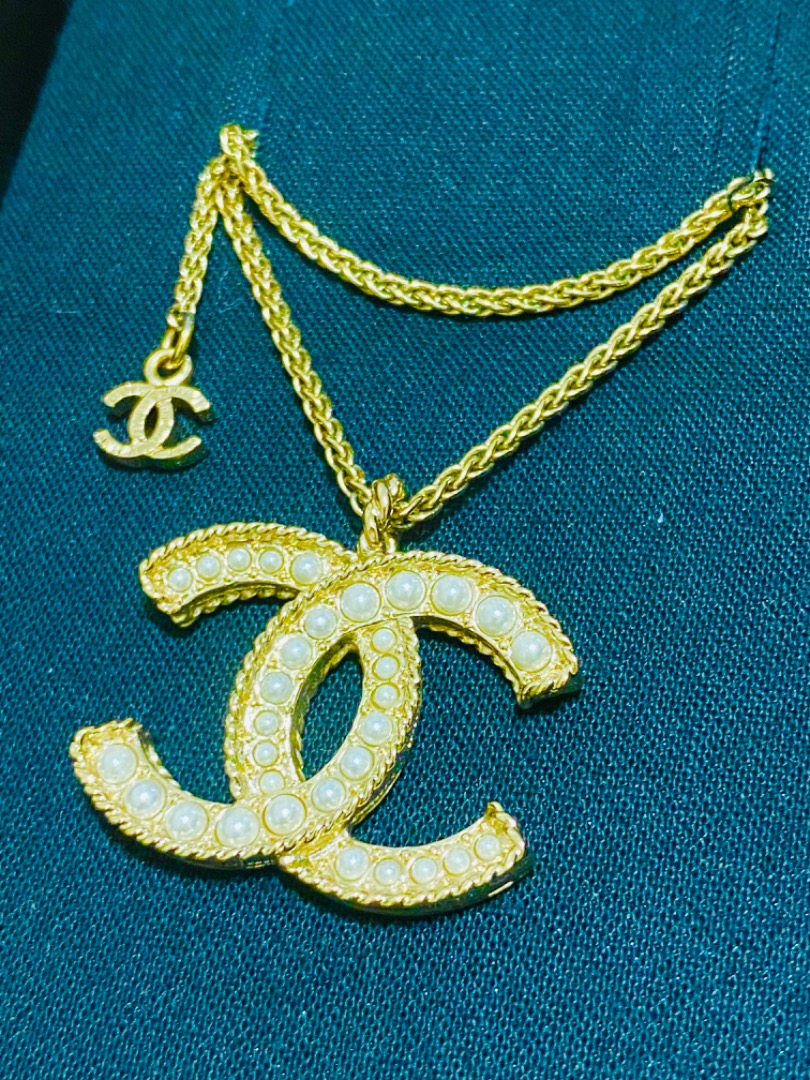 CHANEL Pearl Necklace, Women's Fashion, Jewelry & Organisers, Necklaces