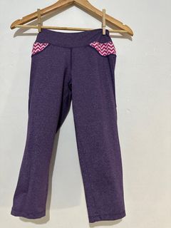 Cropped leggings / yoga pants