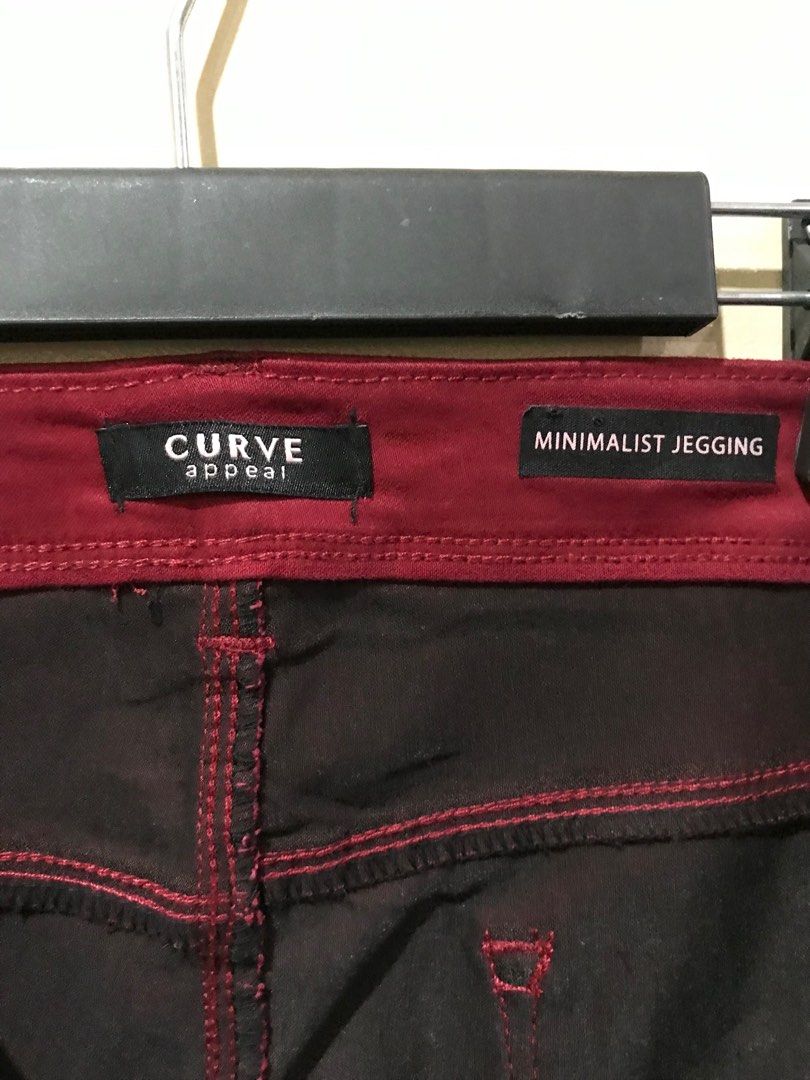 Curve appeal minimalist jegging size 8 top