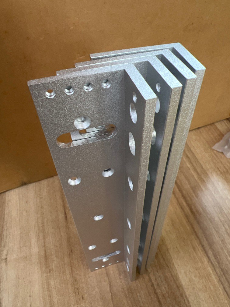 EM Lock L Bracket, Furniture & Home Living, Home Improvement & Organisation, Home Improvement