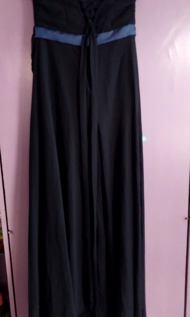 Evening Long Gown (Category: Evening dresses & gowns) located in Manila. Submitted by jl.stuffph (Listing ID 1230748801, Image 2). Description: Used twice only Size: Medium-Semi Large Loc: Tondo Manila.