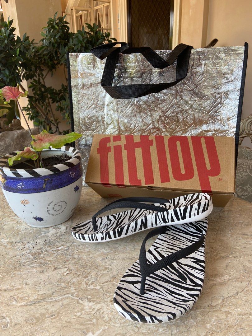 Fitflop thong size 7 true to size on Carousell