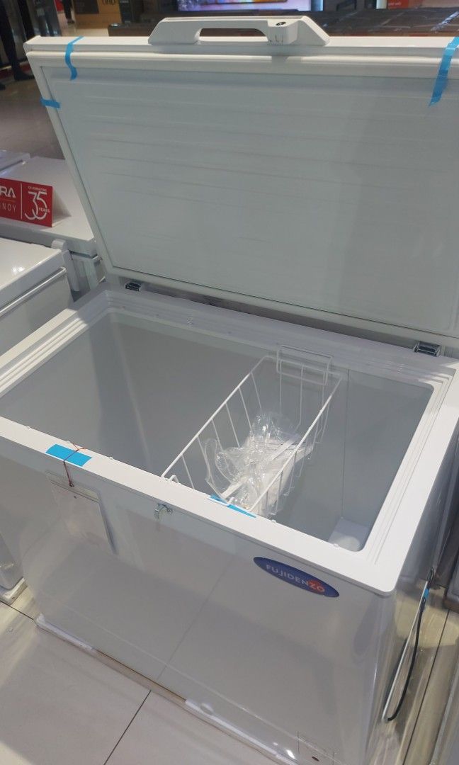 Fujidenzo chest freezers sale on Carousell