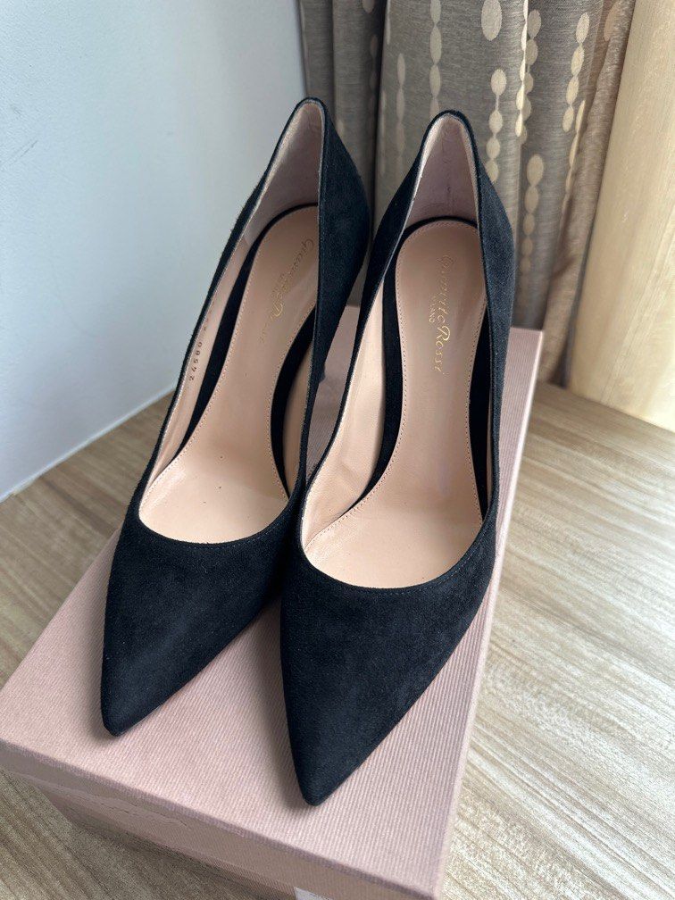 Gianvito rossi black cheap suede pumps