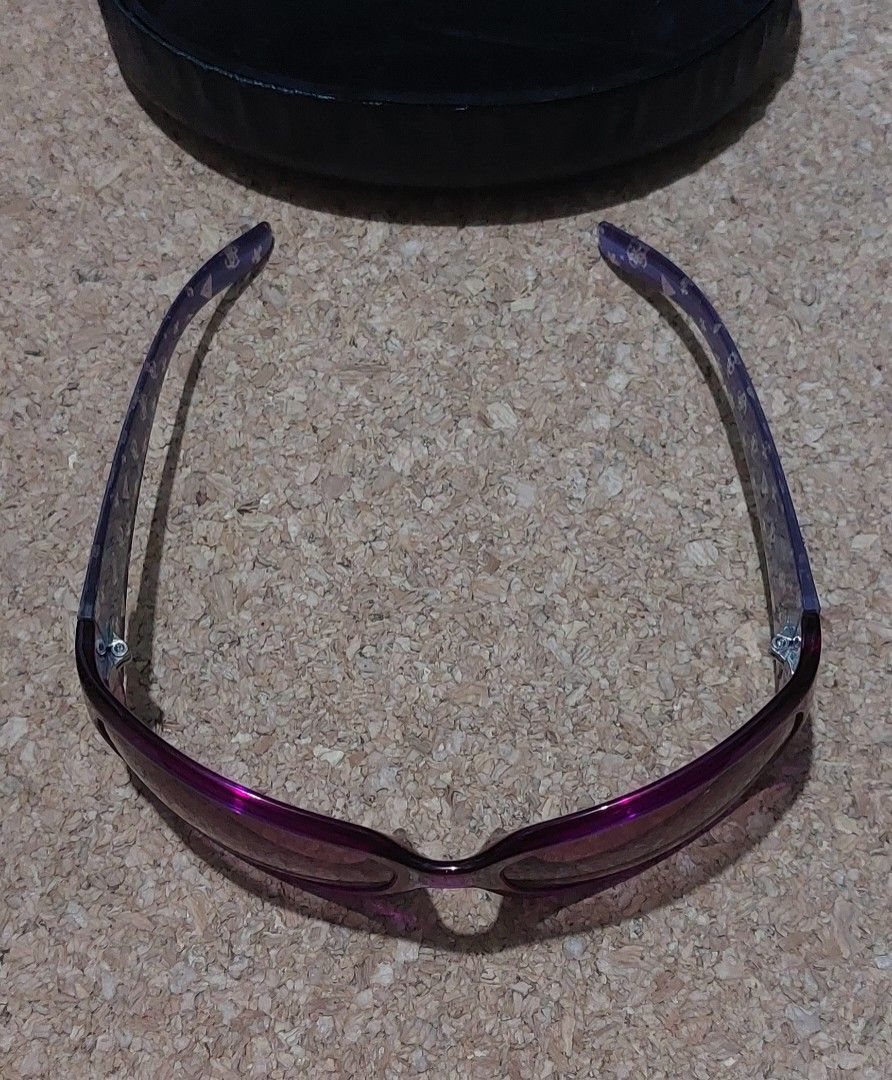 Guess Purple Sunglasses, Women's Fashion, Watches & Accessories