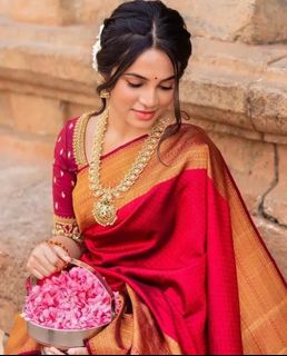 (Category: ) located in . Submitted by haniaboutique (Listing ID 1230739394, Image 1). Description: .