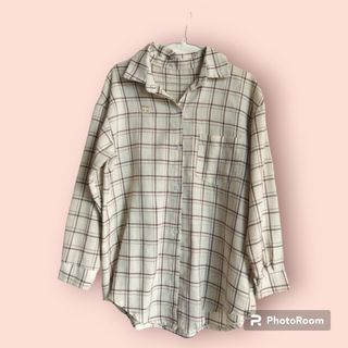 (Kategori: ) berada di . Dikirim oleh dit_second_clothes (ID iklan 1230881414, Gambar 1). Deskripsi: .