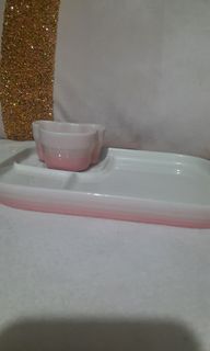 Le creuset pink plate with dipping sauce dish 6"x10"