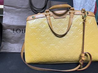 LV WYNWOOD, Women's Fashion, Bags & Wallets, Purses & Pouches on Carousell