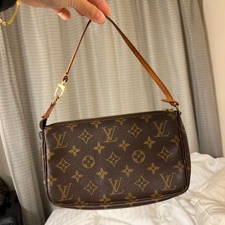 💯 Auth Louis Vuitton LV Bouton de Rose Pink & Damier Azur Mini Pochette  Accessoires, Luxury, Bags & Wallets on Carousell