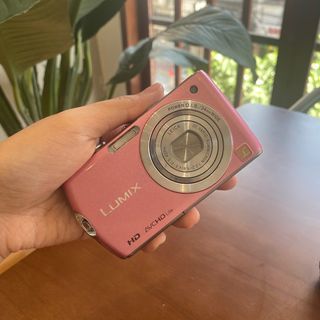 Lumix DMC FX70 Digital Camera
