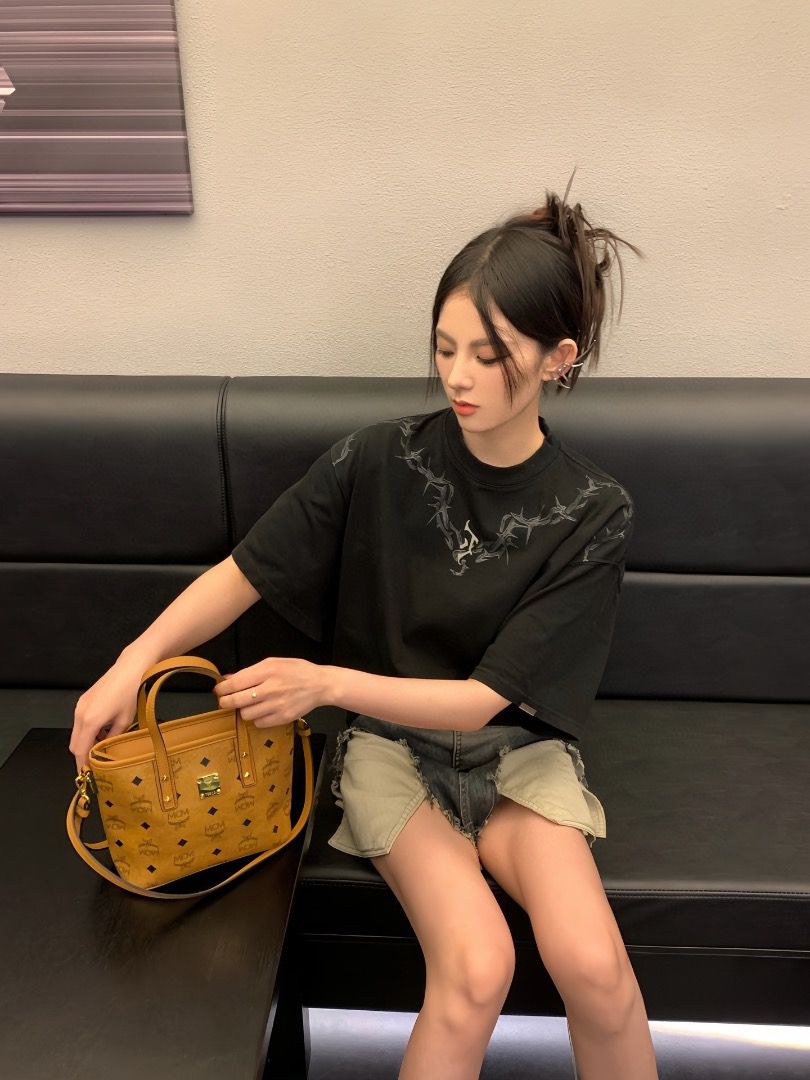 Mcm anya top zip shopper in visetos sales
