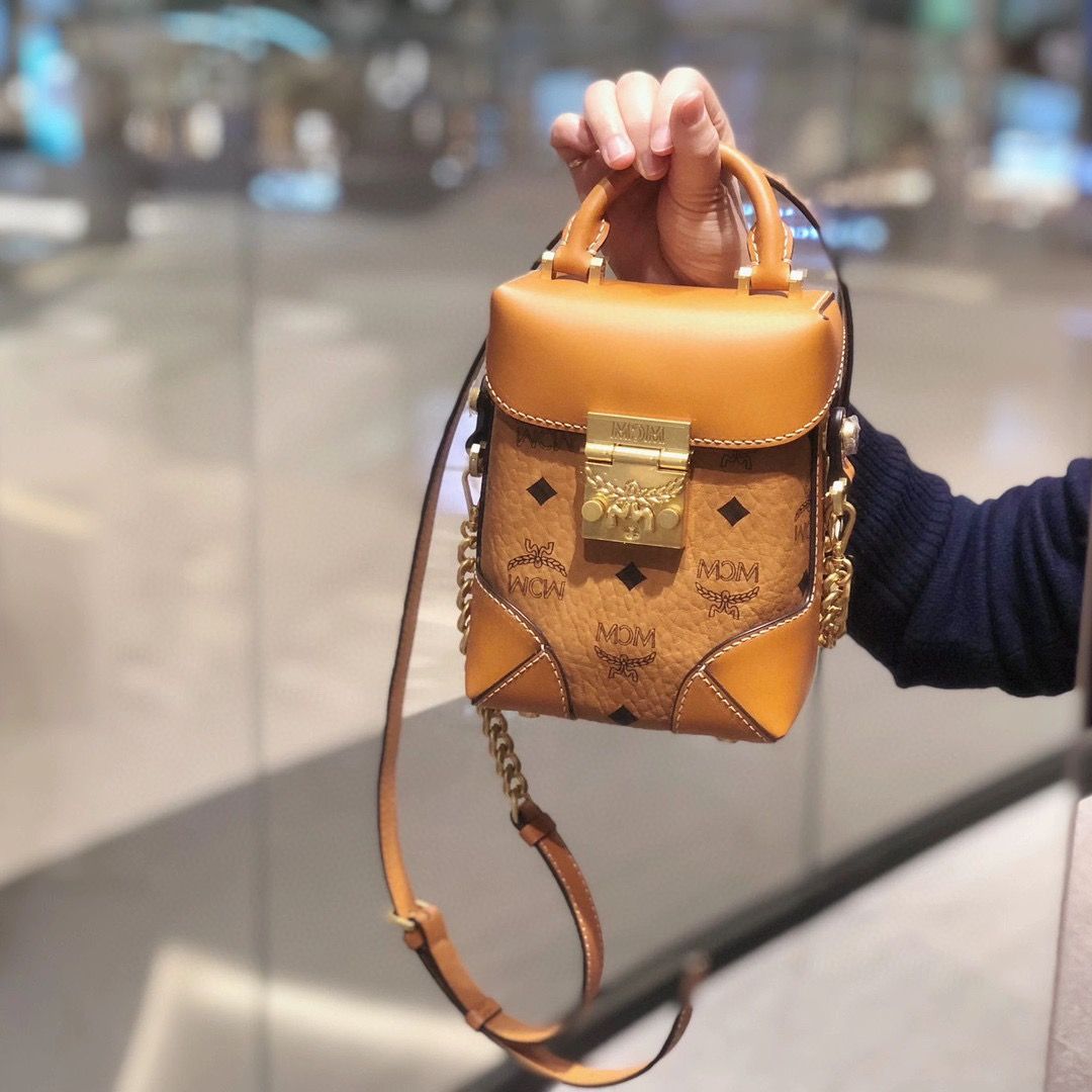 Mcm klassik crossbody in visetos new arrivals
