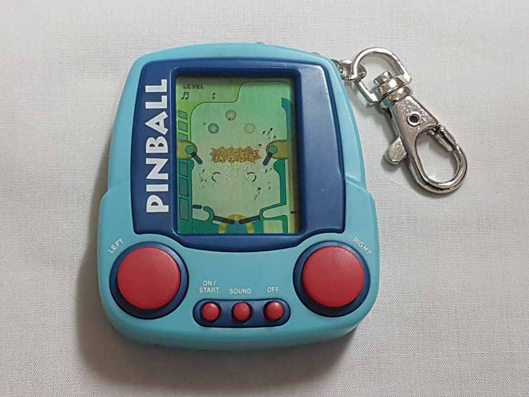 MGA Entertainment Pinball Keychain Classic Game, Hobbies & Toys, Toys
