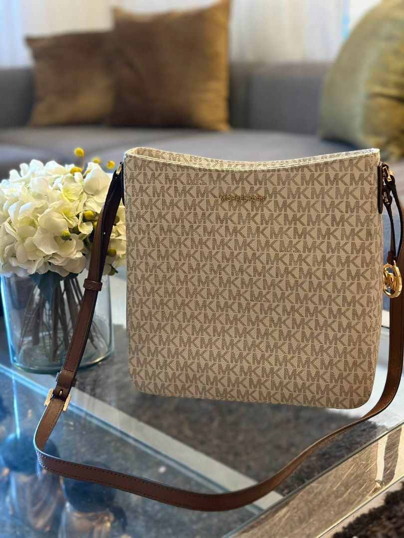 Michael kors jet discount set messenger crossbody