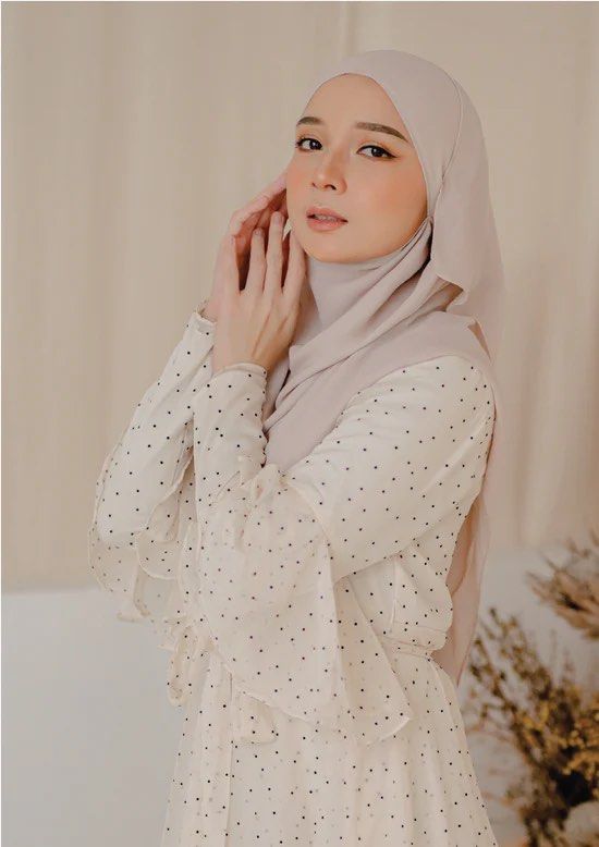 Cream ana dress cheap